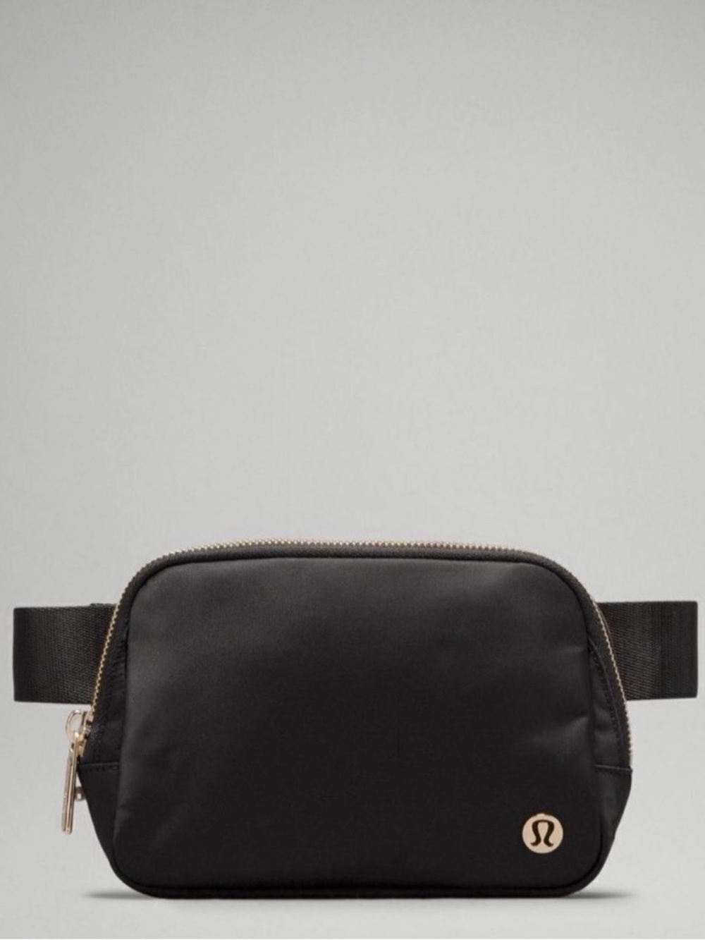 Lululemon everywhere belt bag 1L with gold hardware